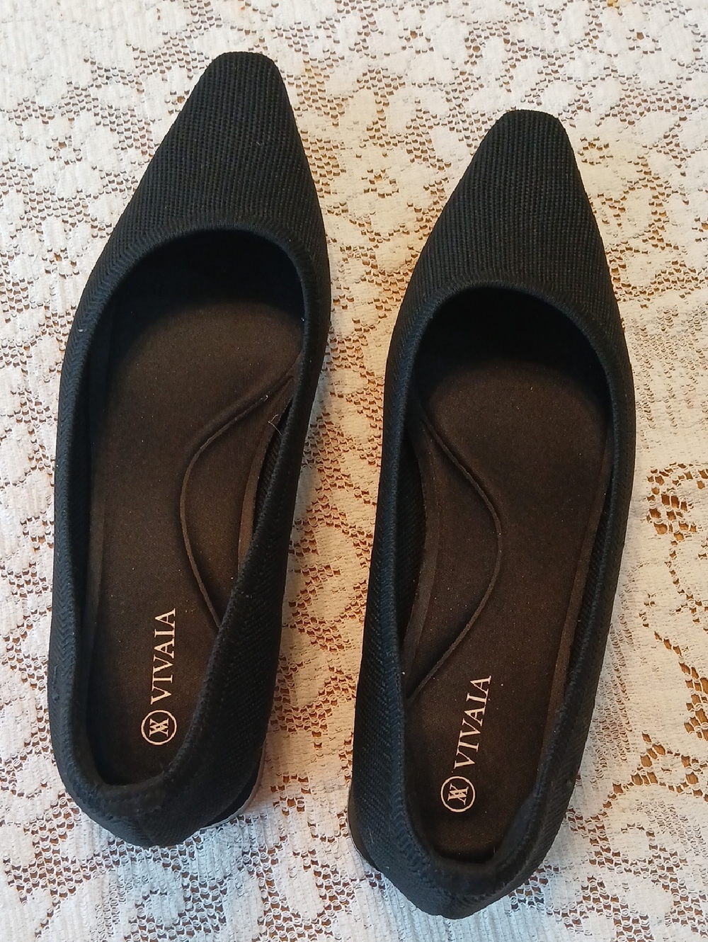 VIVAIA Black Knit Pointy-Toe Career Flats